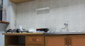 Hostel 42 - Image 5