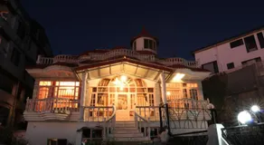 Cedar Cottage - Image 2