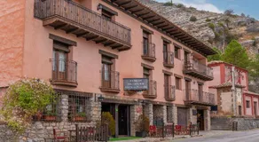 Hotel - Restaurante Prado Del Navazo - Image 5