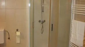 Kiserdő Vendégház - Image 2
