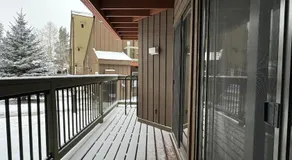 Updated 2Br Plus Loft Condo on Shuttle Route! Sleeps 8 & Kids Ski Free condo - Image 5