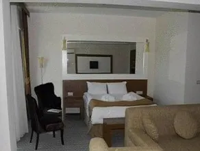 Tripolis Hotel - Image 2