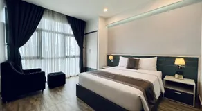 LION HOTEL - Image 2