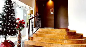 Golden Court Hotel - Sri Pelangi - Image 4