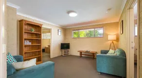 Albany Holiday Units - Image 3