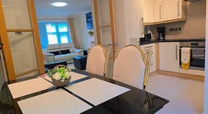 Modern luxury 3-bedroom guesthouse in Wigan - Image 3