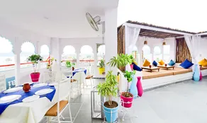 Hotel Udai Niwas - By The Lake - Image 3