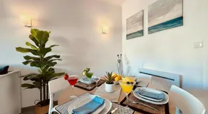 Superbe T2 vue mer avec ascenseur - Image 3