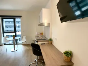 Modern Studio + Gym & Shopping Mall 5 Min Walk - Image 2
