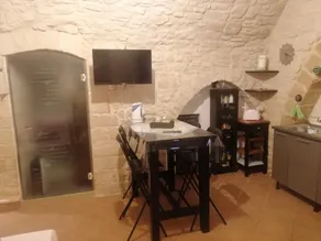 Unique white stone Studio - Image 5