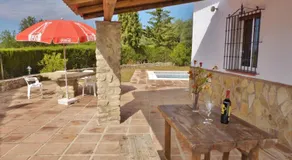 Cottage with Pool Views - Image 3