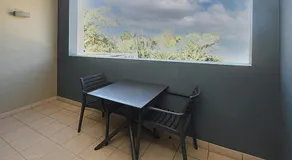 Luxury Resort Hotel Room Urangan Marina Precinct - Image 5