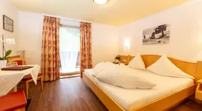 Hotel Garni Tyola - Image 2