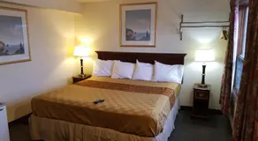 Budget Inn And Suites Eagan - Image 3