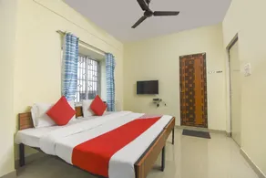 OYO 75220 Comfort Rooms - Image 5