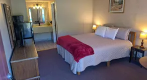 Coach Stop Inn - Image 3