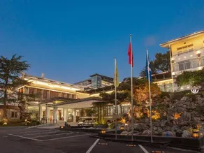 Riverside Garden Holiday Hotel - Image 2