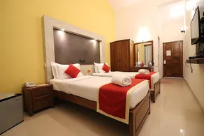 Sea Mist Beach Resort - Image 2