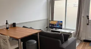 Dorchester Town Centre Entire Apartment - Image 4