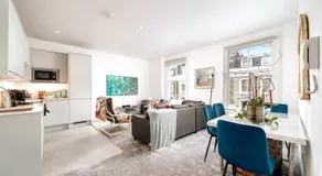 Niru Experience Royal Deluxe 4BD 2BA Apt - Image 2