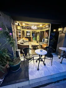 AVRASYAQUEEN HOTEL - Image 5