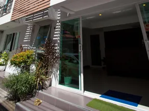 Nouveau Guesthouse - Image 5