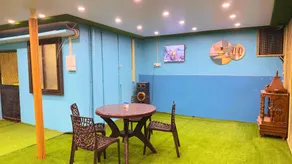 Classy5 Guest House - Image 5