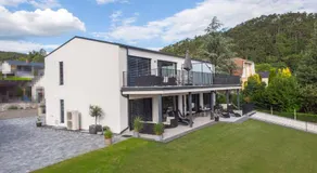 Peter's Lucky Home, Modern Neubau am Balaton - Image 4