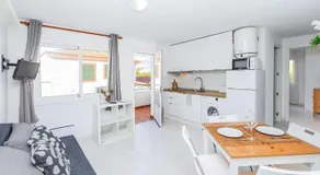 TRANQUILO APARTAMENTO con preciosa cala en la puerta - Image 2