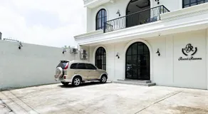 Urbanview Hotel Rumi Rooms Syariah Near RS Ortopedi Solo - Image 5