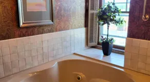 Altland House Inn & Suites - Image 3