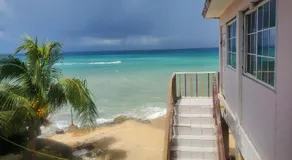 EVELIN'S on the Beach - Image 4