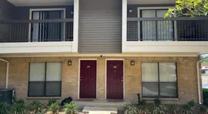 Beautiful 1-bedroom Townhome with nice amenities - Image 5
