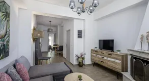 Suites 33 - Image 2