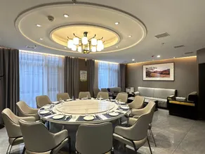 Ganquan Hotel - Image 5