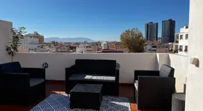 Appartamento con griglia | Vicino Plaza de la Merced - Image 3