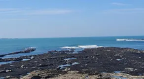 Cliff Top Accommodation - Image 4