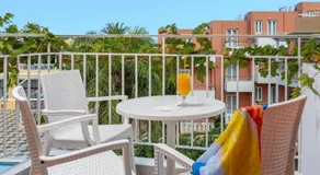 Bellos Hotel Apartments - Image 4