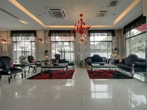 Arenaa Deluxe Hotel - Image 2