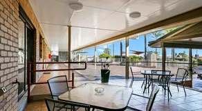 Sunray Motor Inn - Image 2