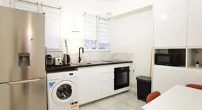 Calm apt 60m2 near Notre-Dame and Seine 2bdrs N4-4b - Image 5
