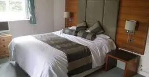 The Bull Hotel - Image 2