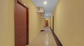 Super Collection O Hotel Aqua Villa Near Netaji Subhash Chandra Bose International Airport - Image 3