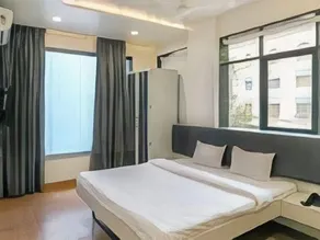 Hotel Rudra Residency - Image 2