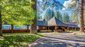 Quiet A-frame cabin near town with forest views & high-speed WiFi - dog-friendly - Image 4