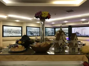 PEN HOTEL - Image 3
