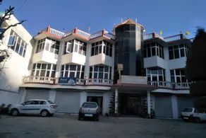Hotel Grand Sirmaur - Image 3