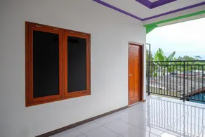 Urbanview Syariah Zidney 3 Salatiga by RedDoorz - Image 2