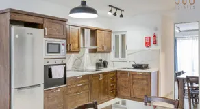 Charming & Central 3BR Apt with Private Terrace by 360 Estates - Image 5