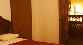 Hotel Carmen Plaza - Image 2
